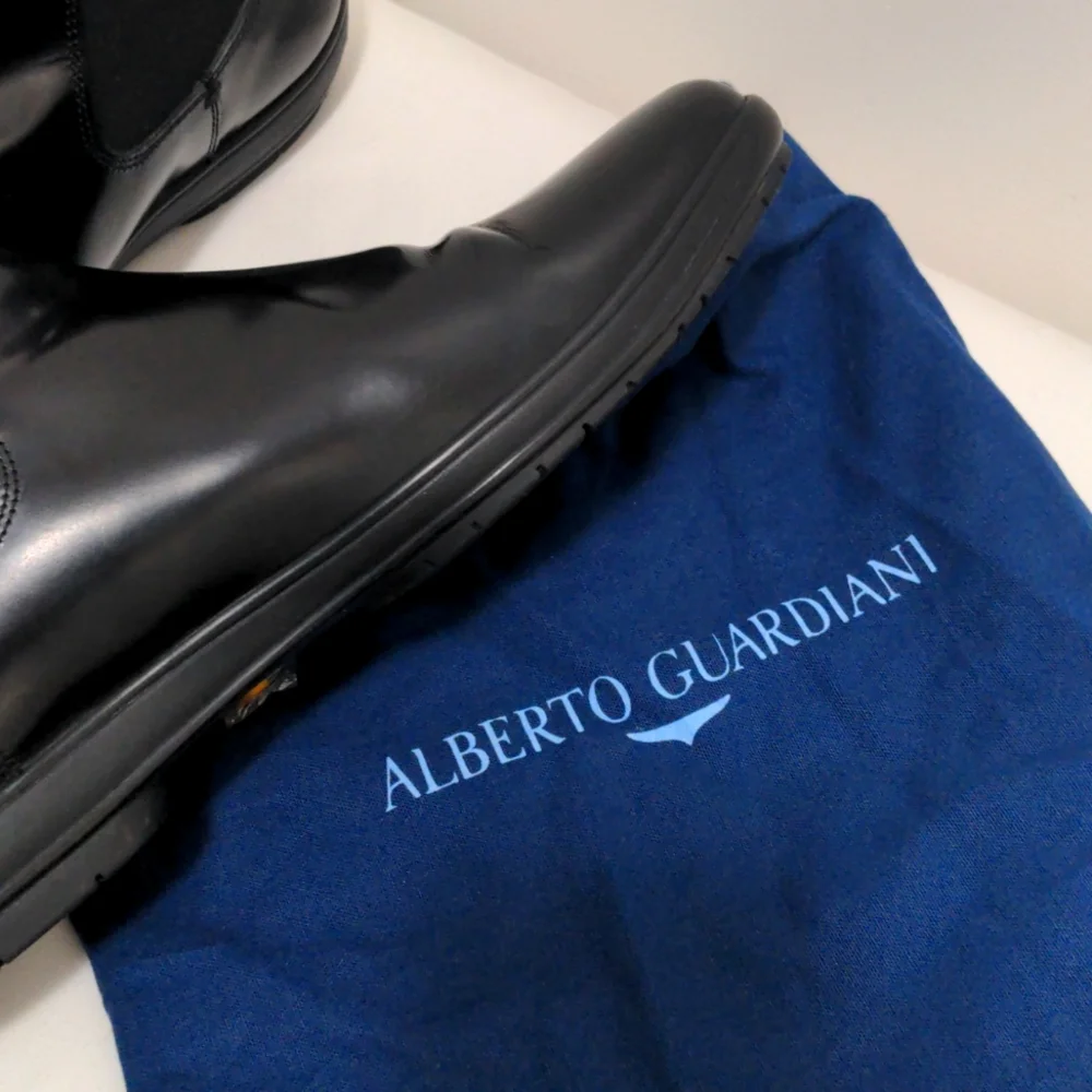 Guardiani Boots - Picture 8 of 9